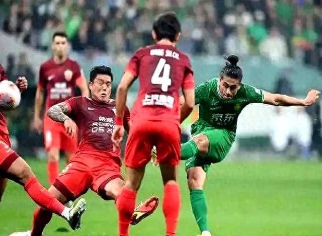 曼联太子盼进军西甲：梦想登陆诺坎普，35万镑周薪成最大阻碍