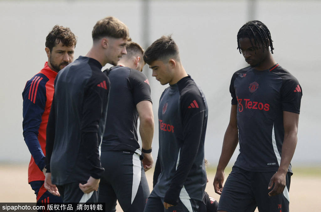 耻辱柱钉死！曼联18负热刺21负，欧联决赛谁能咸鱼翻身直通欧冠？