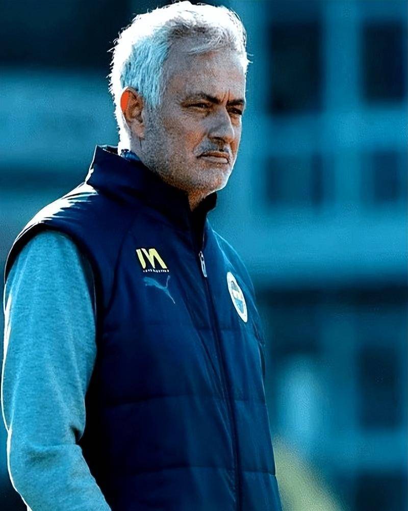 穆帅豪赌！21岁杜兰加盟费内巴切，传球85%能成锋线新核？